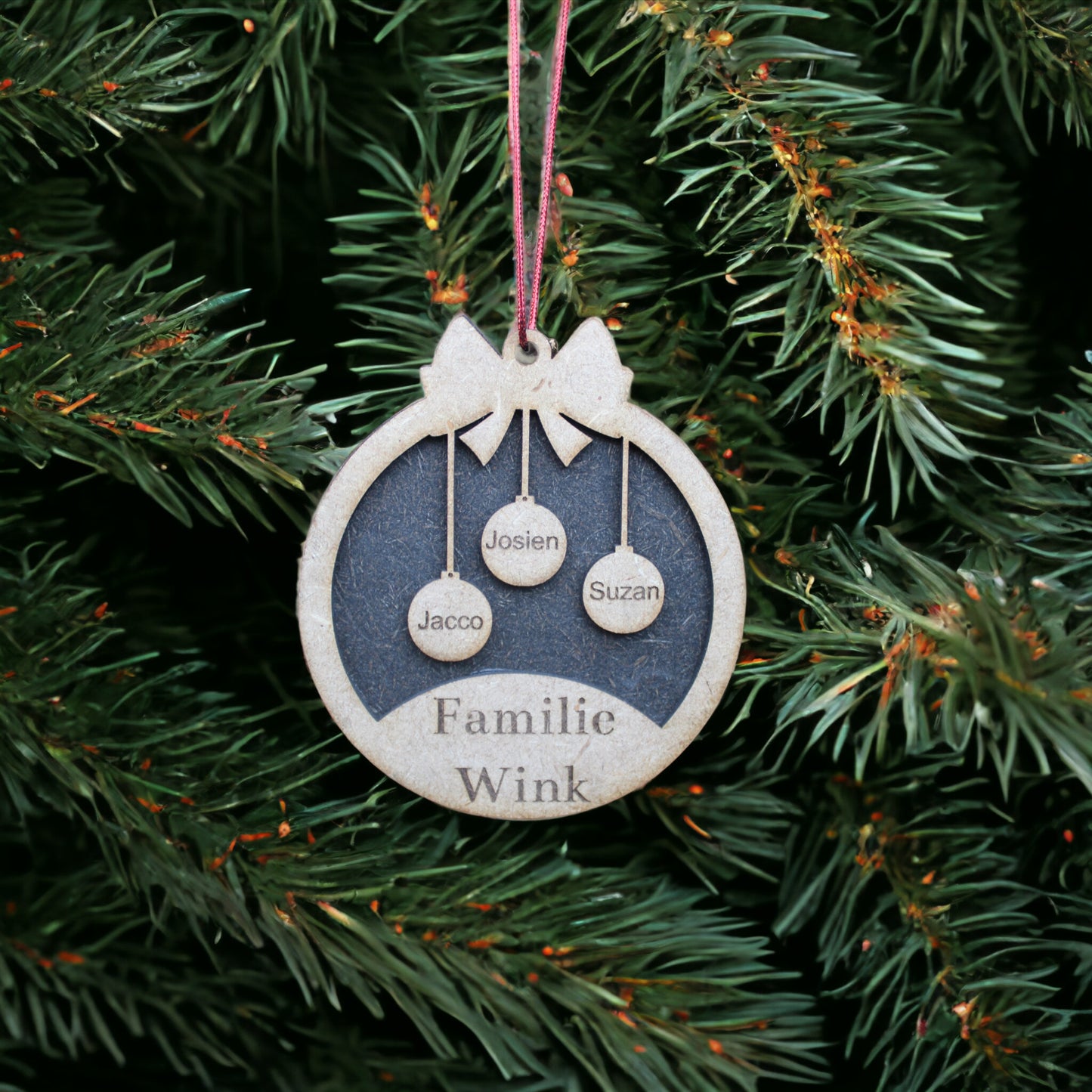 Gepersonaliseerde Houten Kerstballen met Namen