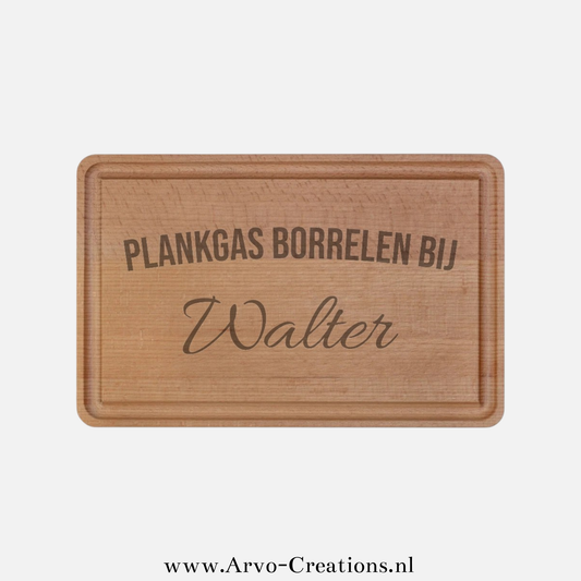 Houten snijplank Margriet met tekst “Plankgas borrelen bij” en voornaam – personaliseerbaar cadeau
Bijschrift: Snijplank Margriet met speelse letters – ideaal als persoonlijk cadeau voor verjaardag, housewarming of borrel.