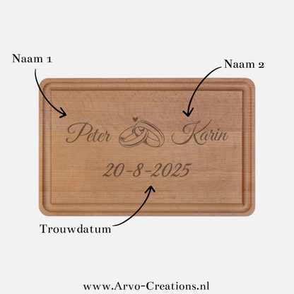 Personaliseerbare Houten Borrelplank Margriet. met Namen, Ringen en Trouwdatum