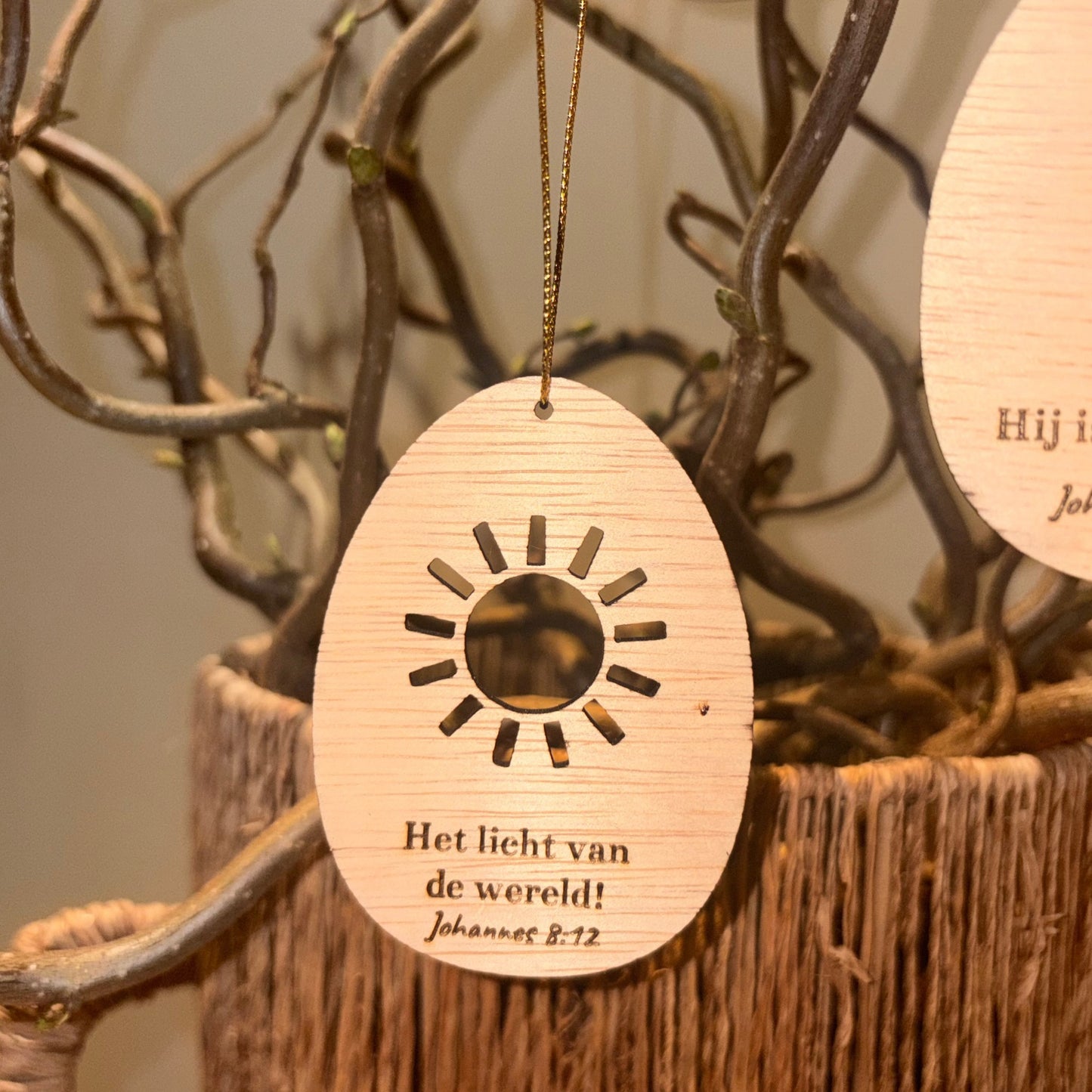 Christelijke Paashangers – Set van 4 houten paaseieren met bijbeltekst