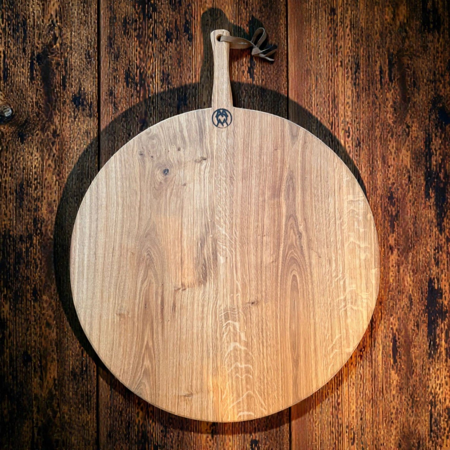Exclusieve Frans eiken borrelplank rond 58 cm met handvat