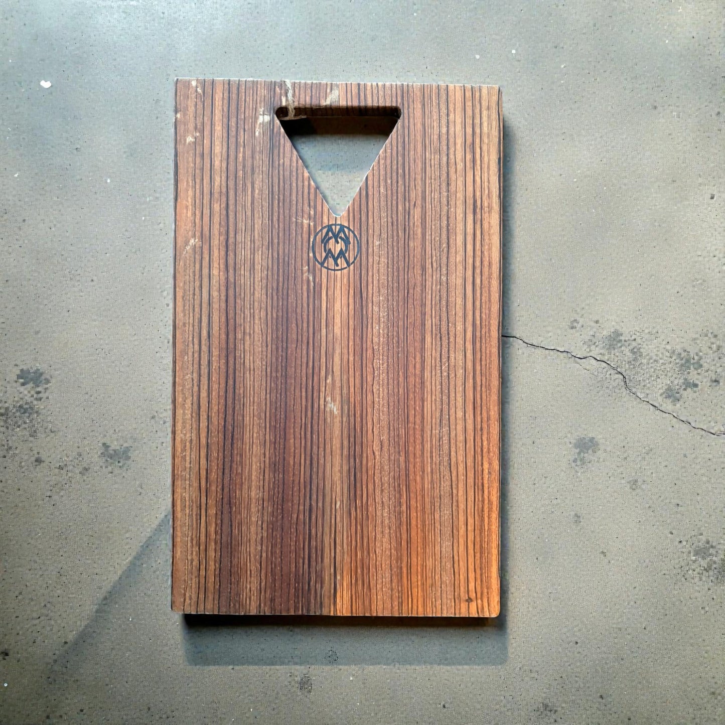 Exclusieve Zerano Houten Borrelplank 43 x 26 cm met Handvat – Nr. 002
